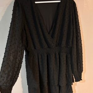 Black lacey short dress